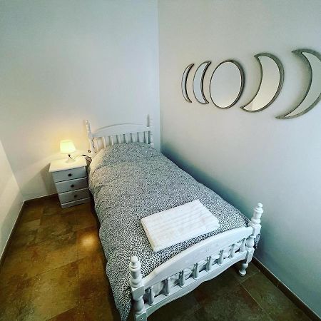 Apartamentos Colon Pondos Лінарес Екстер'єр фото