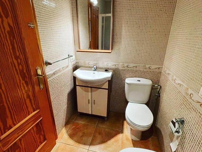 Apartamentos Colon Pondos Лінарес Екстер'єр фото
